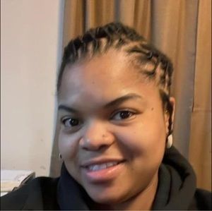 Meet your Posher, Cherie